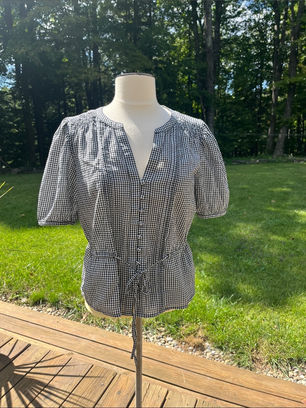 GAP Black & White Gingham Tie-Waist Puff Sleeve Top